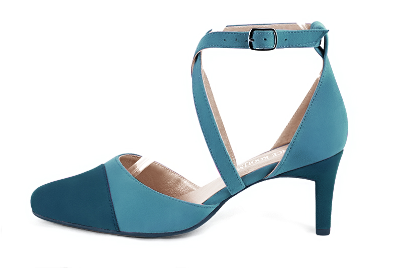 Peacock blue women's open side shoes, with crossed straps. Round toe. Medium comma heels. Profile view - Florence KOOIJMAN